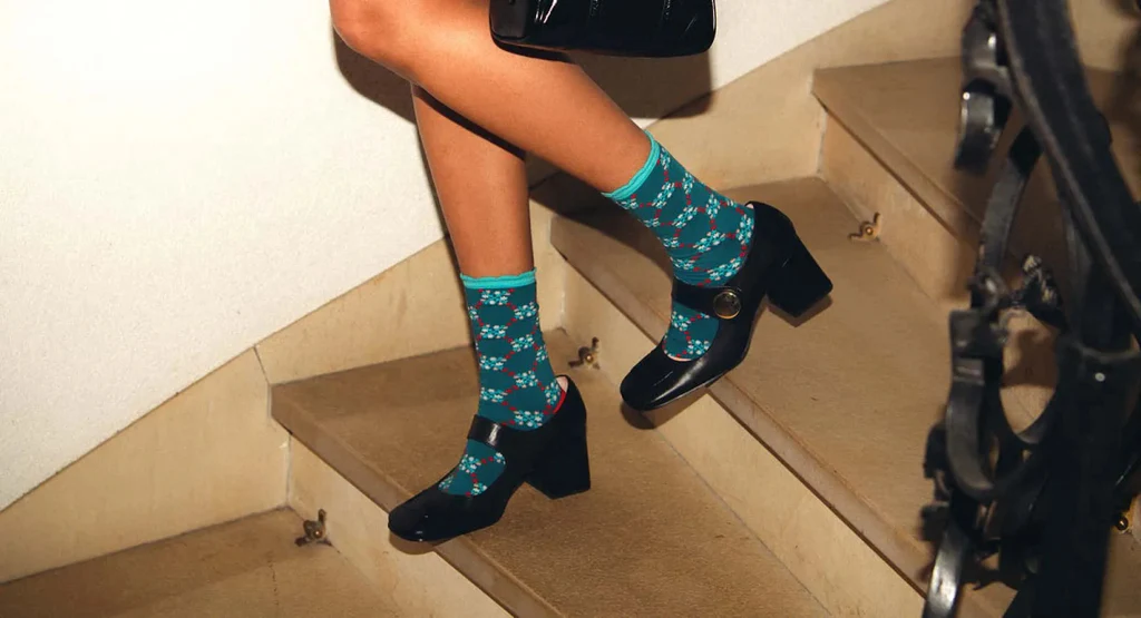 Socks in 2025: What’s Hot and What’s Not in Footwear Fashion